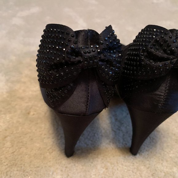 Rampage Black Normina Satiny Stilettos with Bow Size 8 - Picture 4 of 12